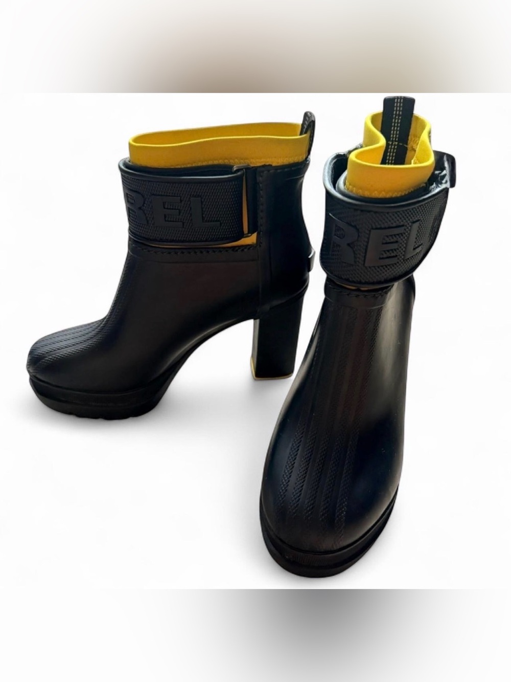 Sorel Black Ankle Rain Booties with Yellow Lining